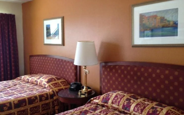 photo 4 of Cameo Motel - Portland