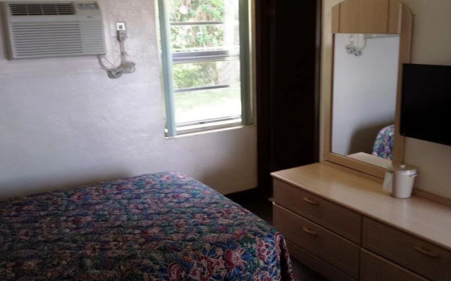 photo 2 of Campbell Motel