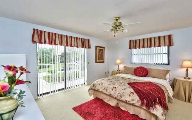 photo 3 of Canal Grande Waterfront 6 Bedroom Holiday Home by Naples Florida