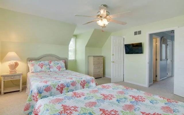 photo 4 of Canal-front Getaway w/ Deck & Dock in Ocean City