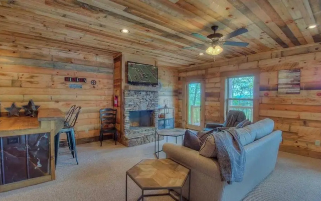 photo 3 of Candlestick Cottage By Escape To Blue Ridge