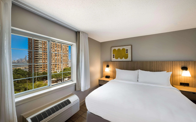 photo 4 of Sonesta Simply Suites Jersey City