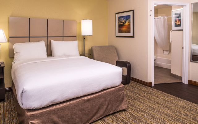 photo 3 of Candlewood Suites Kansas City Speedway by IHG