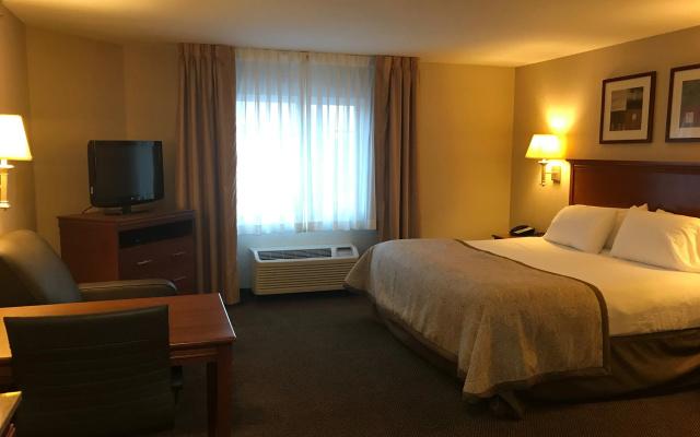 photo 4 of Candlewood Suites Kansas City Airport