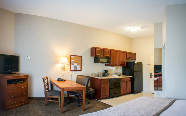 photo 5 of Candlewood Suites Airport by IHG