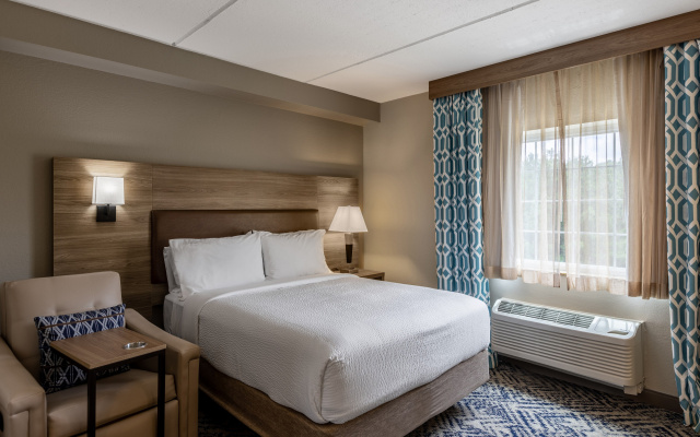 photo 4 of Candlewood Suites Bluffton-Hilton Head by IHG