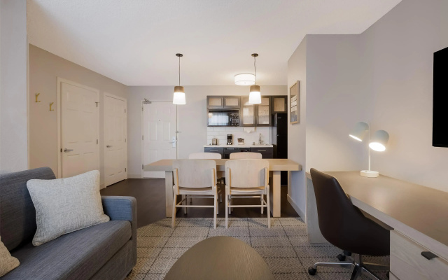 photo 5 of Sonesta Simply Suites Boston Burlington
