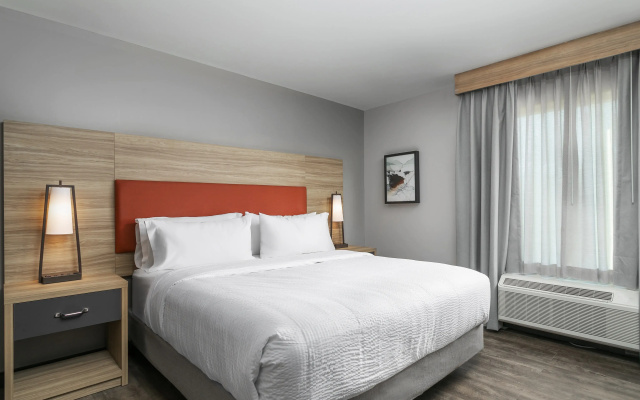 photo 3 of Candlewood Suites Chattanooga – Hamilton Place by IHG