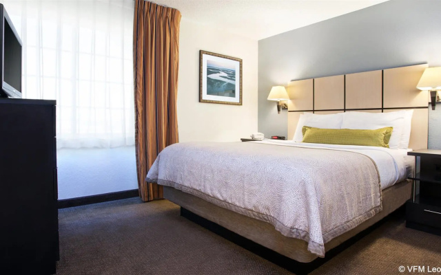photo 5 of Sonesta Simply Suites Clearwater St. Petersburg