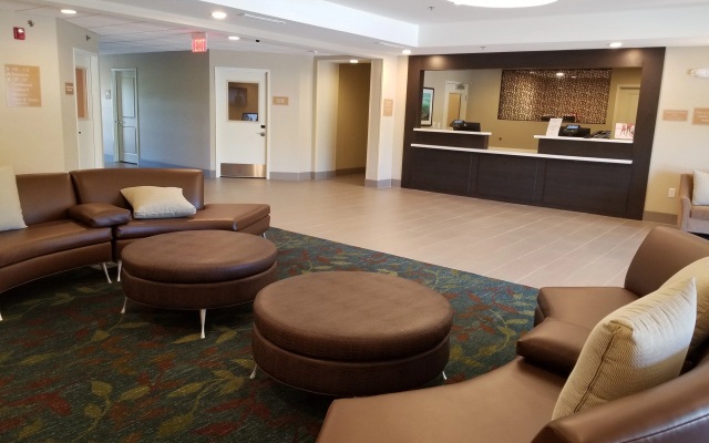 photo 2 of Candlewood Suites Davenport by IHG