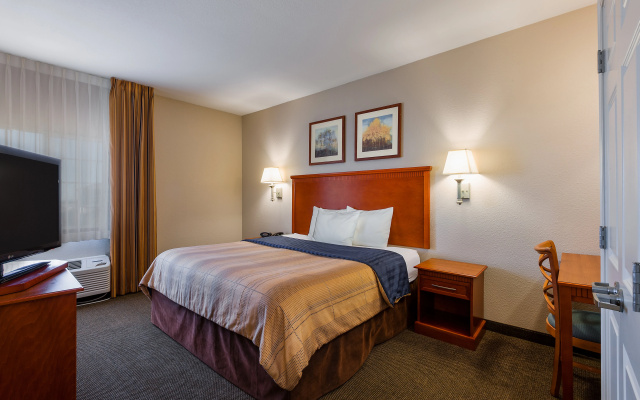 photo 3 of Candlewood Suites Decatur Medical Center