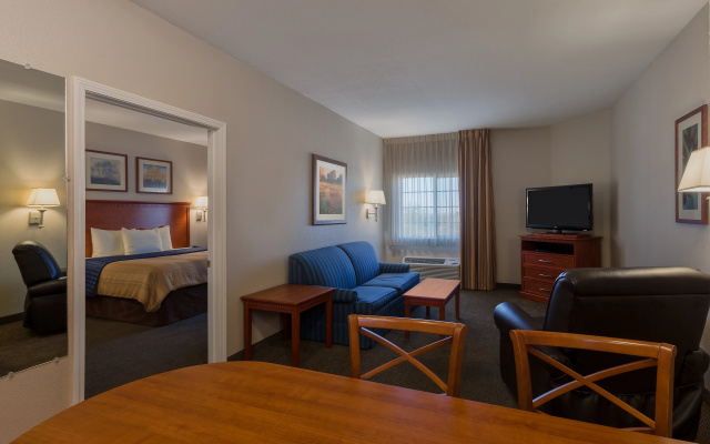 photo 4 of Candlewood Suites Decatur Medical Center