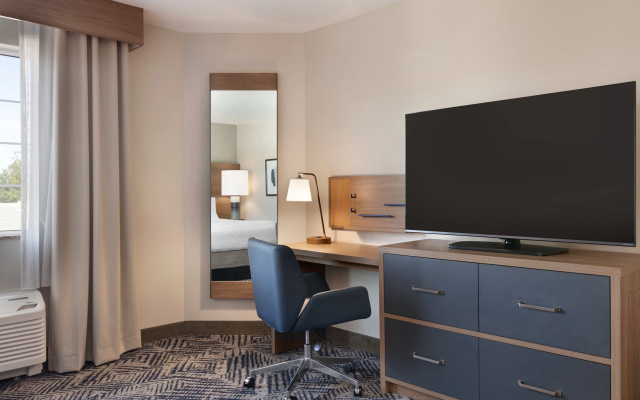 photo 5 of Candlewood Suites Deer Park TX by IHG