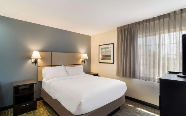 photo 3 of Sonesta Simply Suites Des Moines