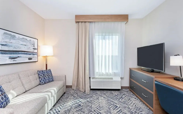 photo 5 of Candlewood Suites Erlanger South Cincinnati by IHG