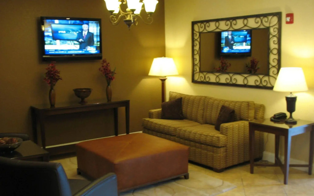 photo 2 of Candlewood Suites Fayetteville – University of Arkansas by IHG