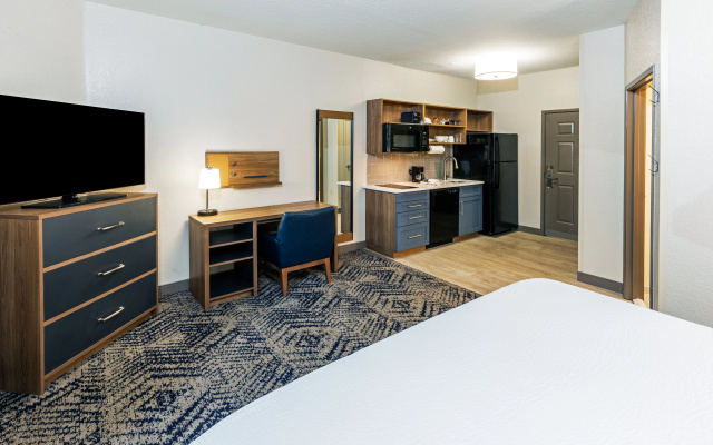 photo 3 of Candlewood Suites Fayetteville – University of Arkansas by IHG