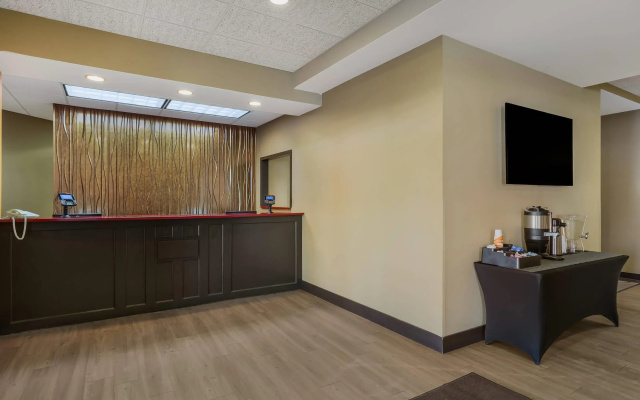 photo 3 of MainStay Suites Fitchburg - Madison