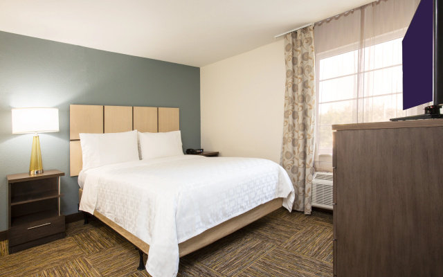 photo 2 of Candlewood Suites Ft. Lauderdale Airport/Cruise by IHG