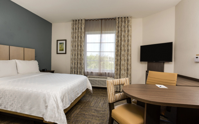 photo 4 of Candlewood Suites Ft. Lauderdale Airport/Cruise by IHG