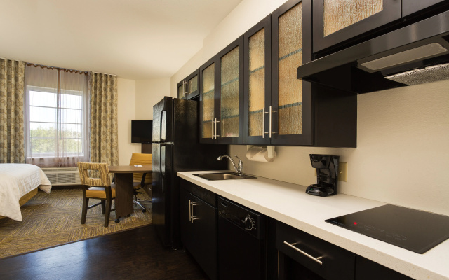 photo 5 of Candlewood Suites Ft. Lauderdale Airport/Cruise by IHG