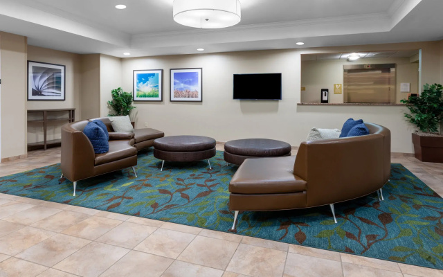 photo 2 of Candlewood Suites Kalamazoo Se by IHG