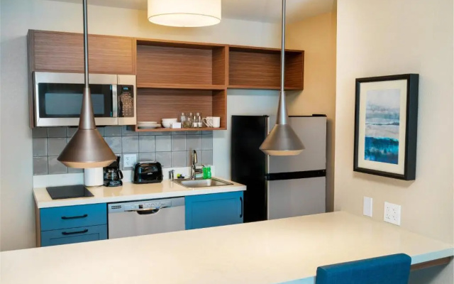 photo 3 of Candlewood Suites Las Vegas - E Tropicana by IHG