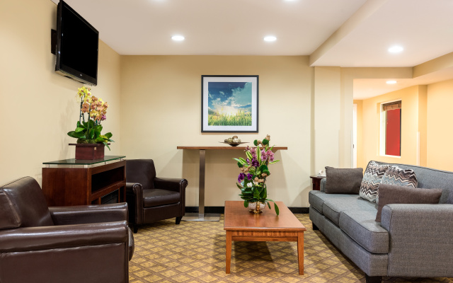photo 2 of Candlewood Suites LAX Hawthorne by IHG