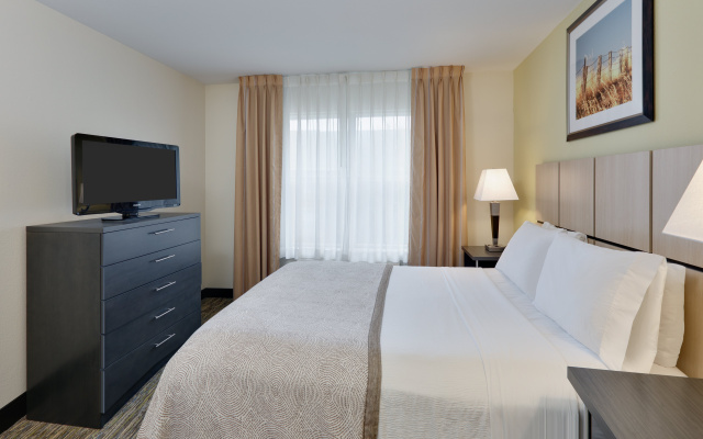 photo 5 of Candlewood Suites Market Center by IHG
