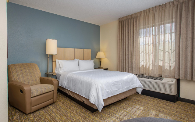 photo 4 of Sonesta Simply Suites Miami Airport Doral