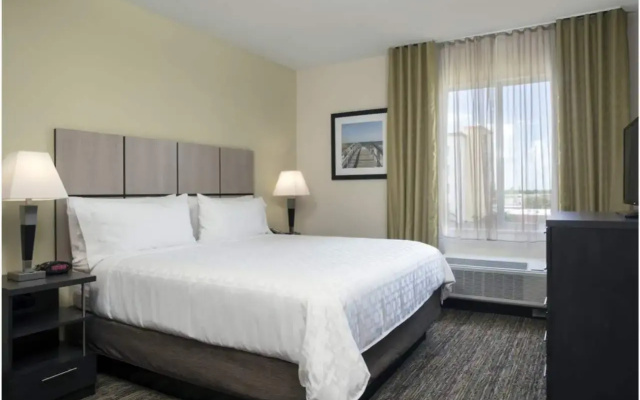 photo 3 of Candlewood Suites Miami Exec Airport - Kendall, an IHG Hotel