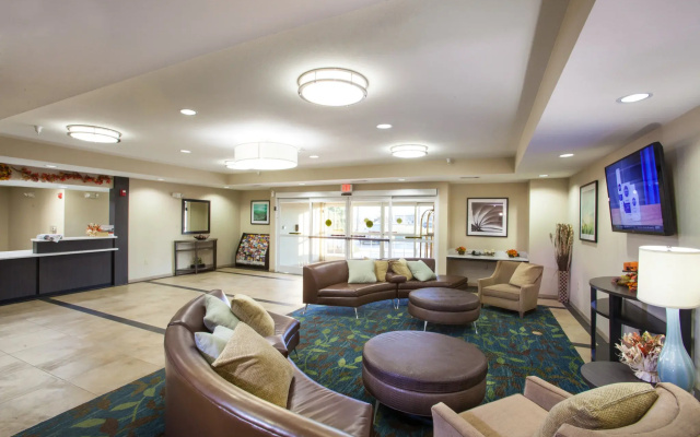 photo 2 of Candlewood Suites New Braunfels by IHG