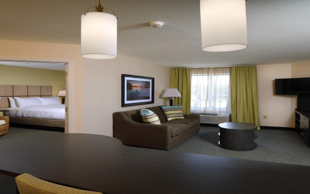 photo 5 of Candlewood Suites Newark South - University Area by IHG