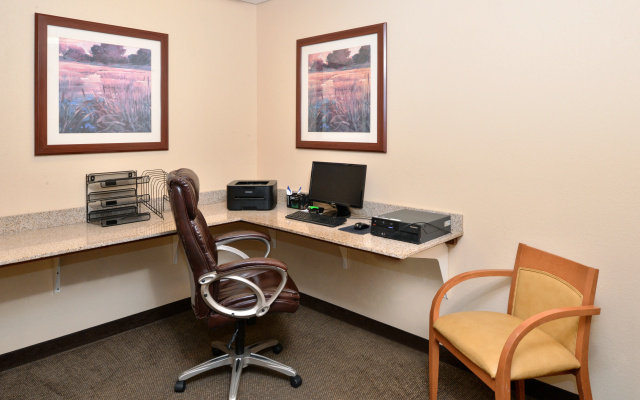 photo 3 of Candlewood Suites Northeast Kansas City by IHG