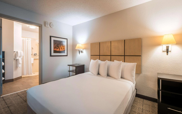 photo 5 of Sonesta Simply Suites Dallas Richardson