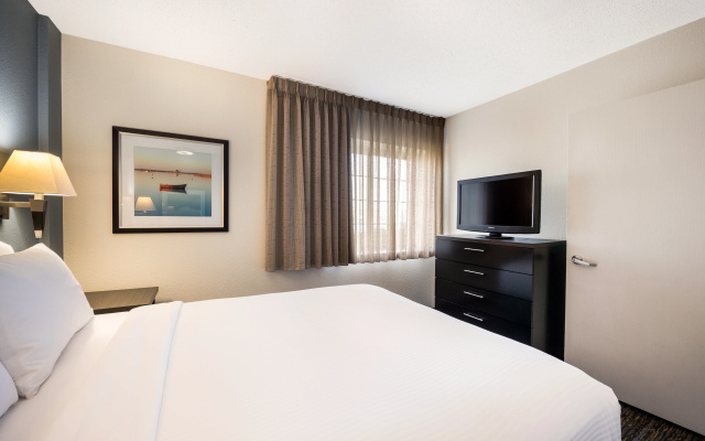 photo 5 of Sonesta Simply Suites Phoenix Glendale