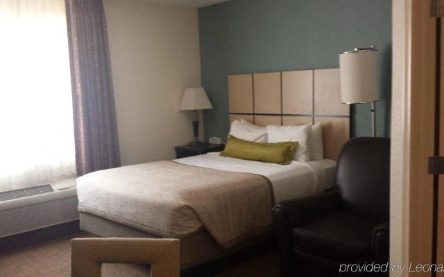 photo 3 of Sonesta Simply Suites Phoenix Tempe
