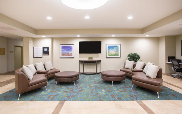 photo 2 of Candlewood Suites Rochester Mayo Clinic Area by IHG
