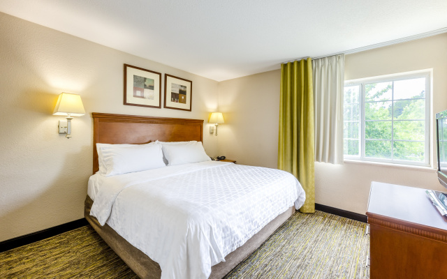 photo 3 of Candlewood Suites Savannah Airport by IHG