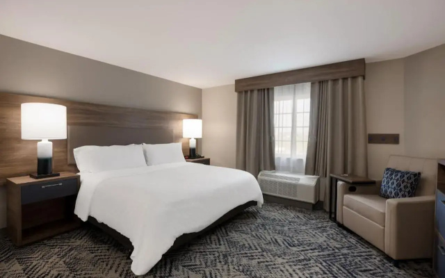 photo 4 of Candlewood Suites Lafayette - River Ranch by IHG