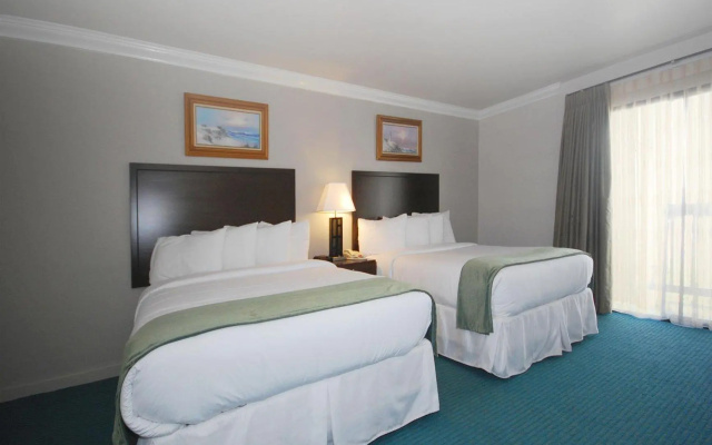 photo 2 of Cannery Row Inn