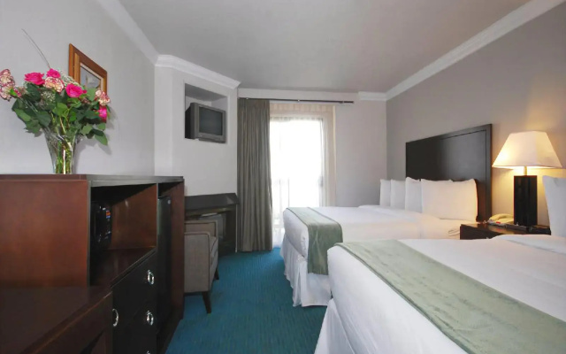 photo 4 of Cannery Row Inn