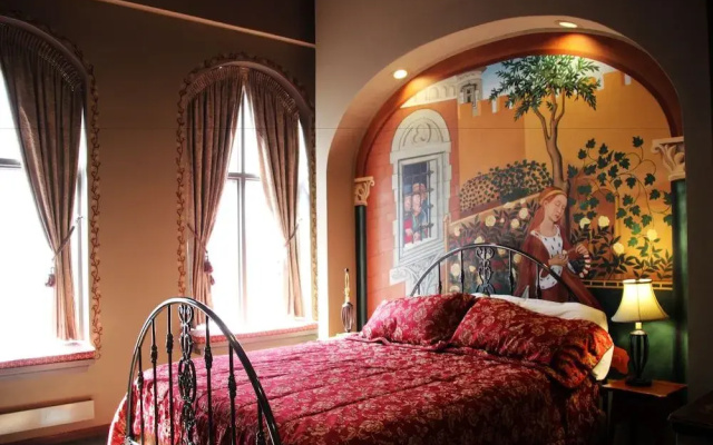 photo 4 of Canterbury Inn