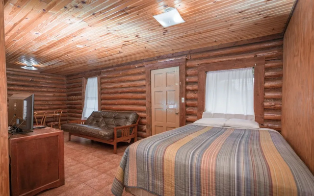 photo 3 of Canyon Breeze Motel
