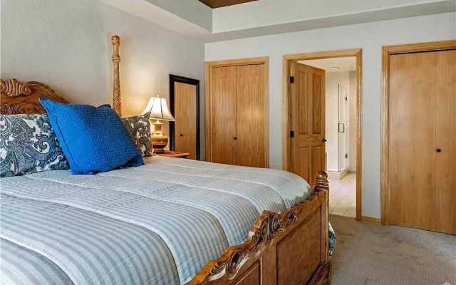 photo 4 of Canyon Run I302 3 Bedrooms 3 Bathrooms Condo