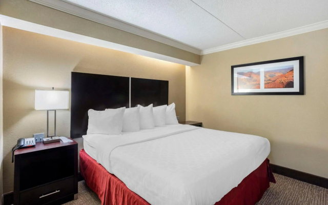 photo 3 of Best Western Harrisburg North