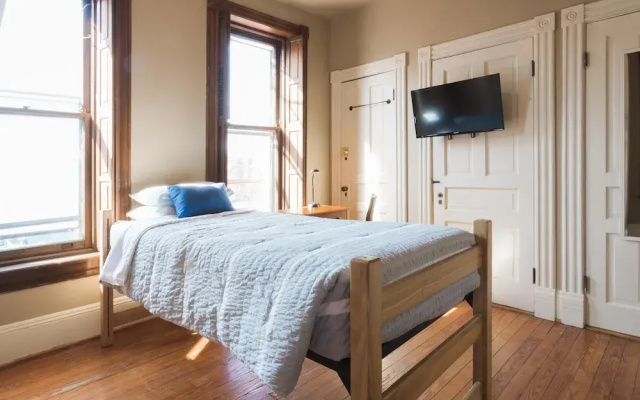 photo 2 of Found Places Capitol Hill Bed & Breakfast