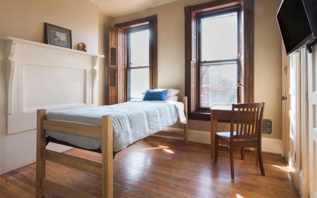 photo 4 of Found Places Capitol Hill Bed & Breakfast