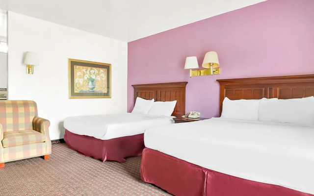 photo 5 of Capitol Inn And Suites