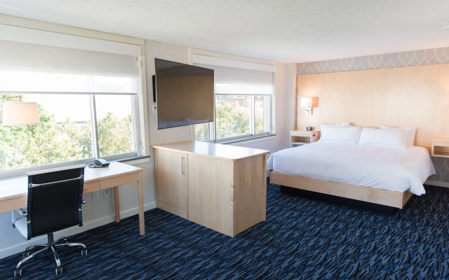 photo 4 of Capitol Plaza Hotel Montpelier Tapestry Collection by Hilton